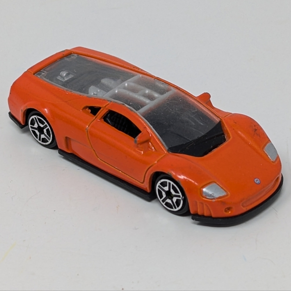 Motor Max Diecast Car Volkswagen Nardo W12 6079 Vintage Orange